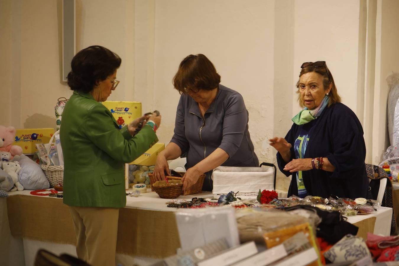 La inauguración del Baratillo de Adevida Córdoba, en imágenes