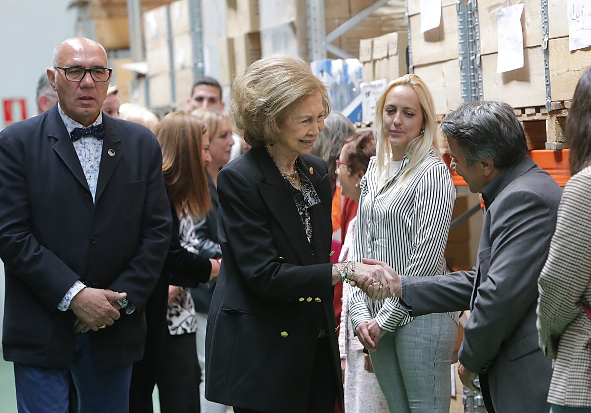 Doña Sofía visita el Banco de Alimentos de Zamora