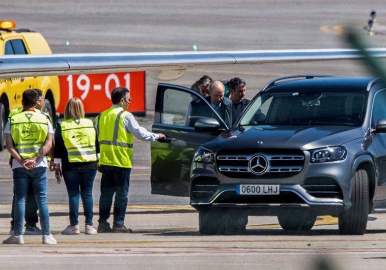 Don Juan Carlos vuelve a Sangenjo con menos exposición pública que en el viaje anterior