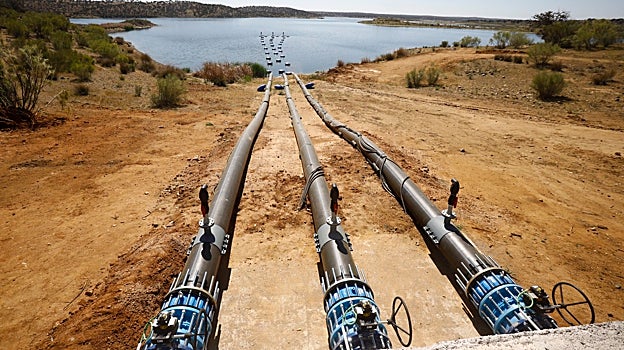 Un experto tacha de «equivocado» el trasvase de agua «contaminada» desde La Colada en lugar de apostar por Puente Nuevo