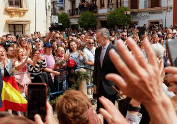 Vivas al Rey y a España en «una visita histórica» de Felipe VI a Ronda