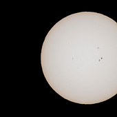 La impresionante imagen de la Estación Espacial Internacional, 'pillada' atravesando el Sol