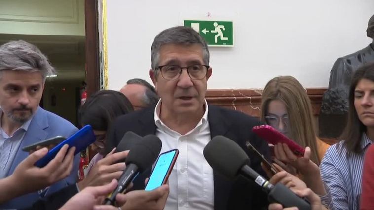 Patxi López califica de "escenografía barata" el aplauso del PP tras la aprobación de la reforma del 'solo sí es sí'