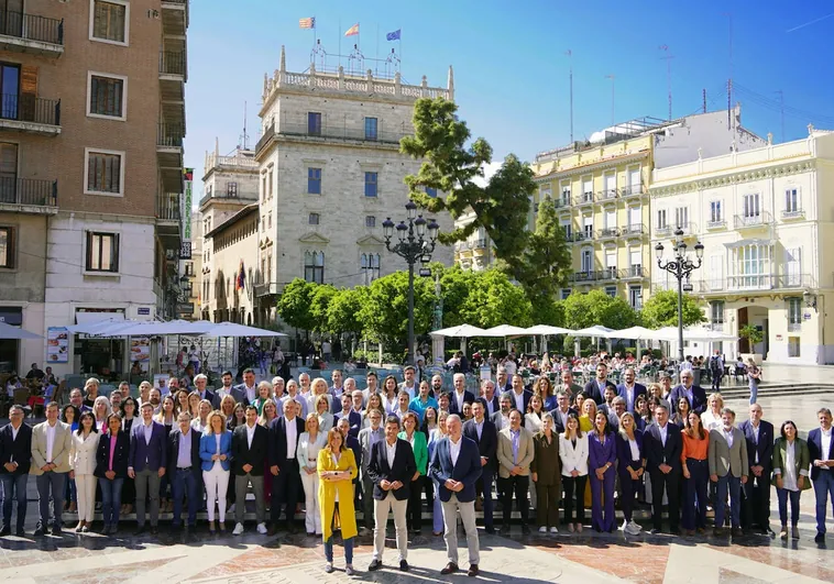 El PP valenciano presenta a su «equipo del cambio» encabezado por Carlos Mazón