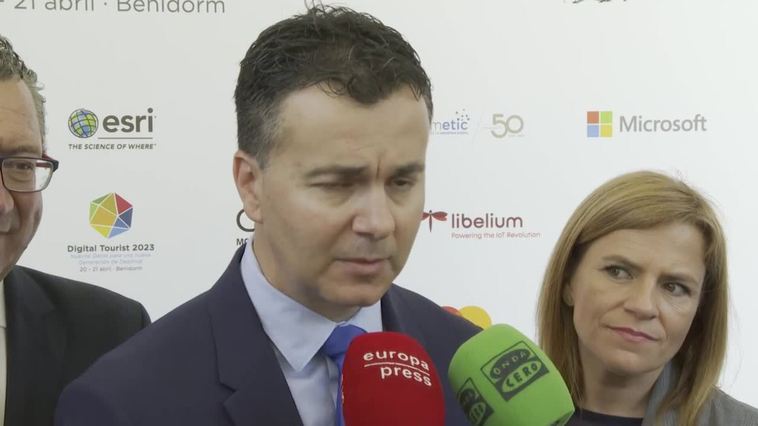 Gómez apuesta por un "diálogo profundo" sobre incluir alquileres turísticos en la Ley de Vivienda