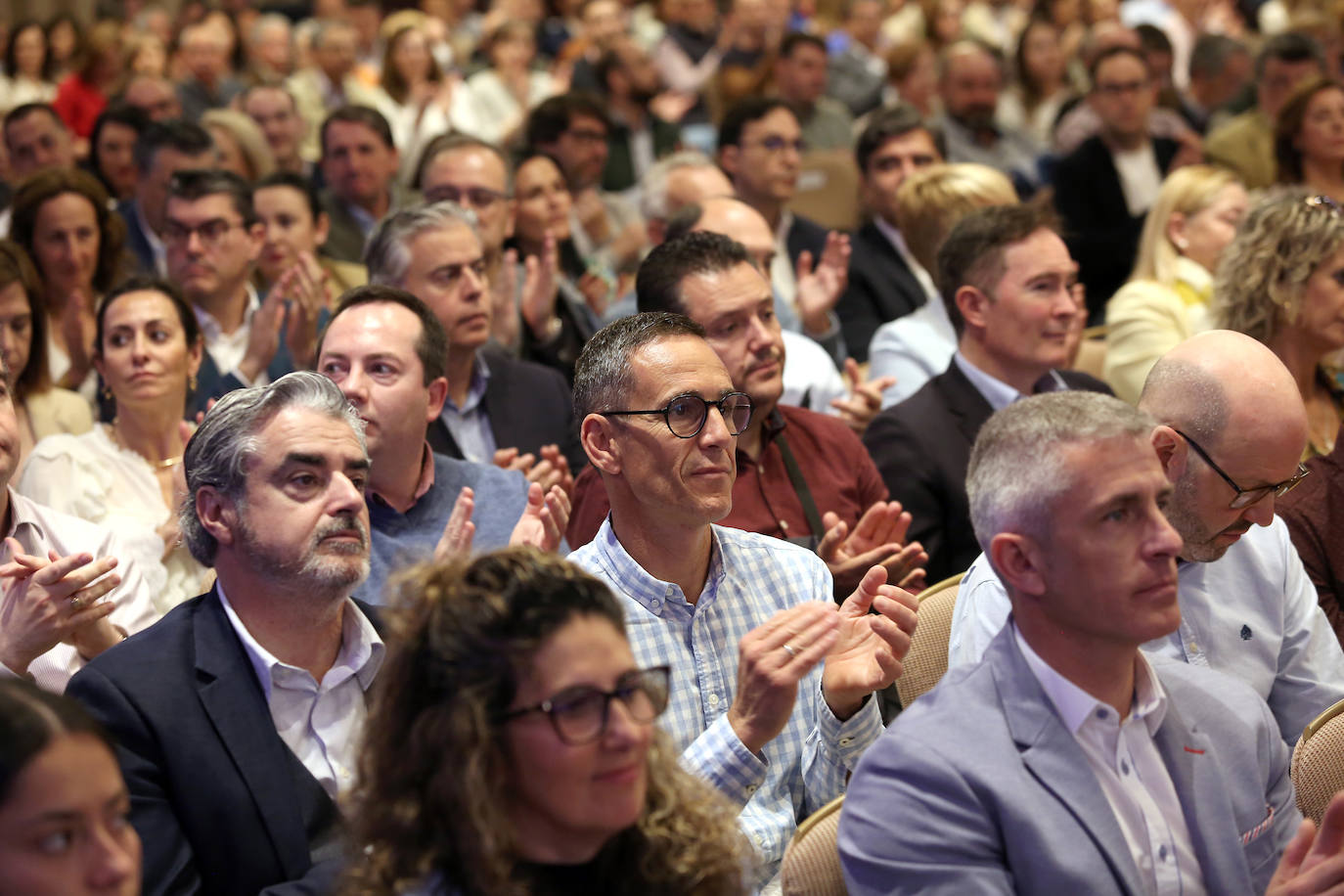 Las imágenes del acto del PP con Juanma Moreno en Toledo