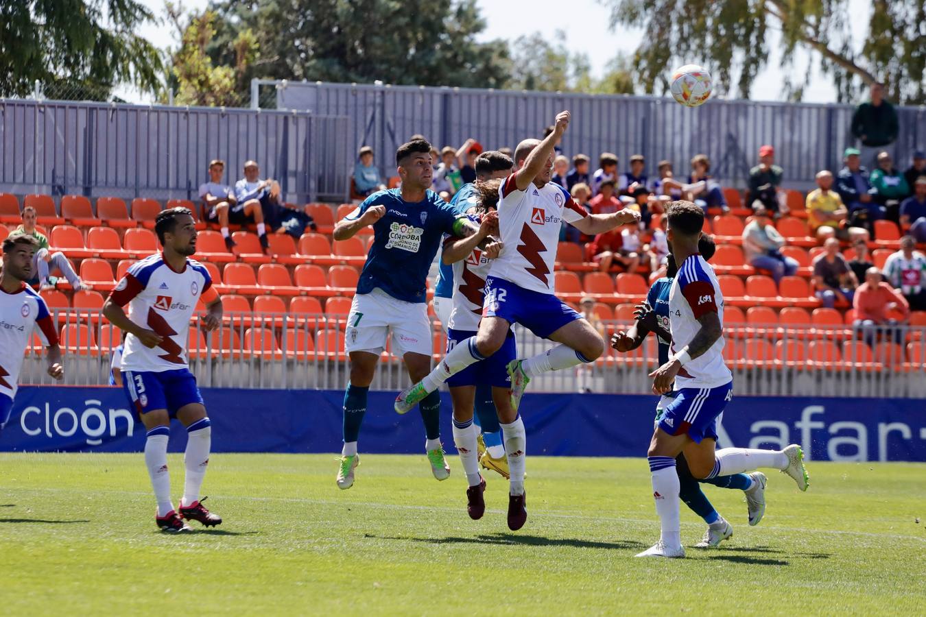 La derrota del Córdoba CF ante el Rayo Majadahonda, en imágenes