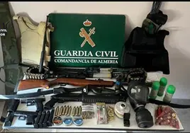 El hombre que se atrincheró y disparó en Aguadulce tenía un arsenal de armas en casa