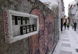 Málaga retirará de la vía pública los candados y cajas de seguridad para las llaves de los pisos turísticos