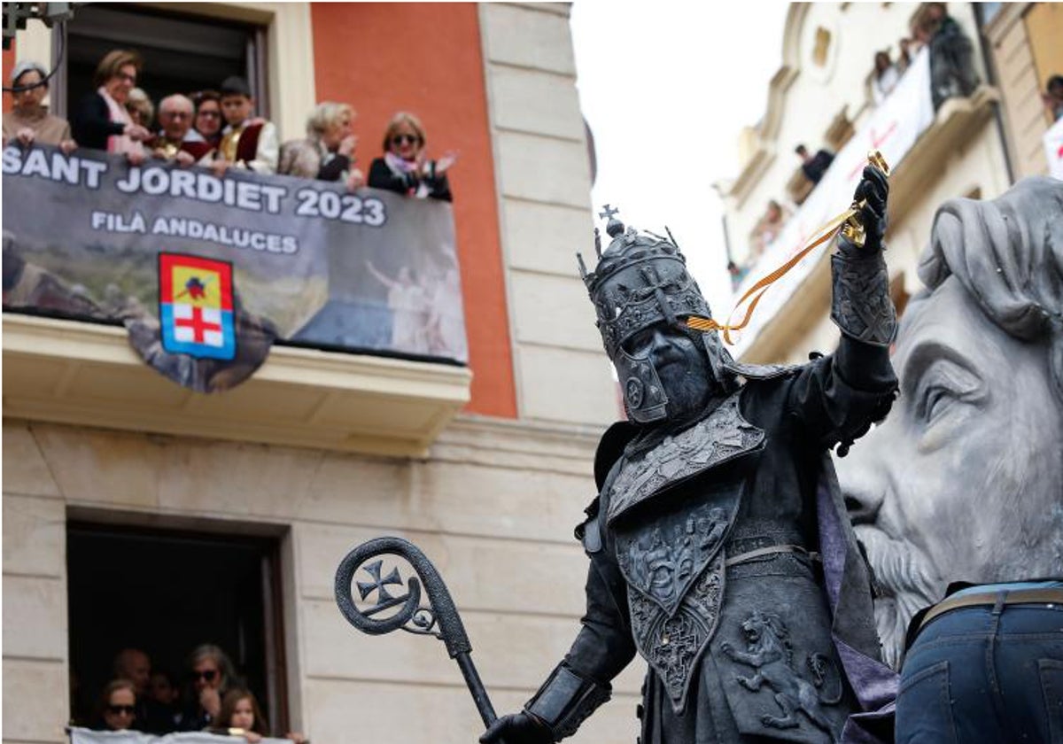 El Capitán Cristiano durante la Entrada Cristiana en Alcoy, el pasado sábado