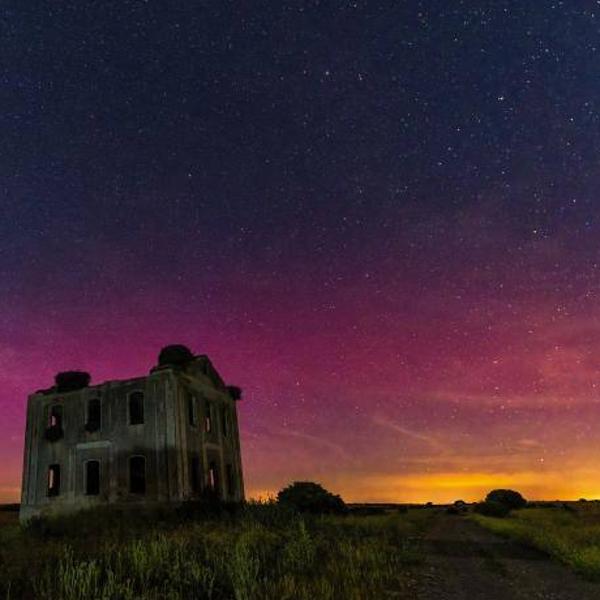 Esta es la impresionante aurora boreal de la noche extremeña que ha deslumbrado a la NASA