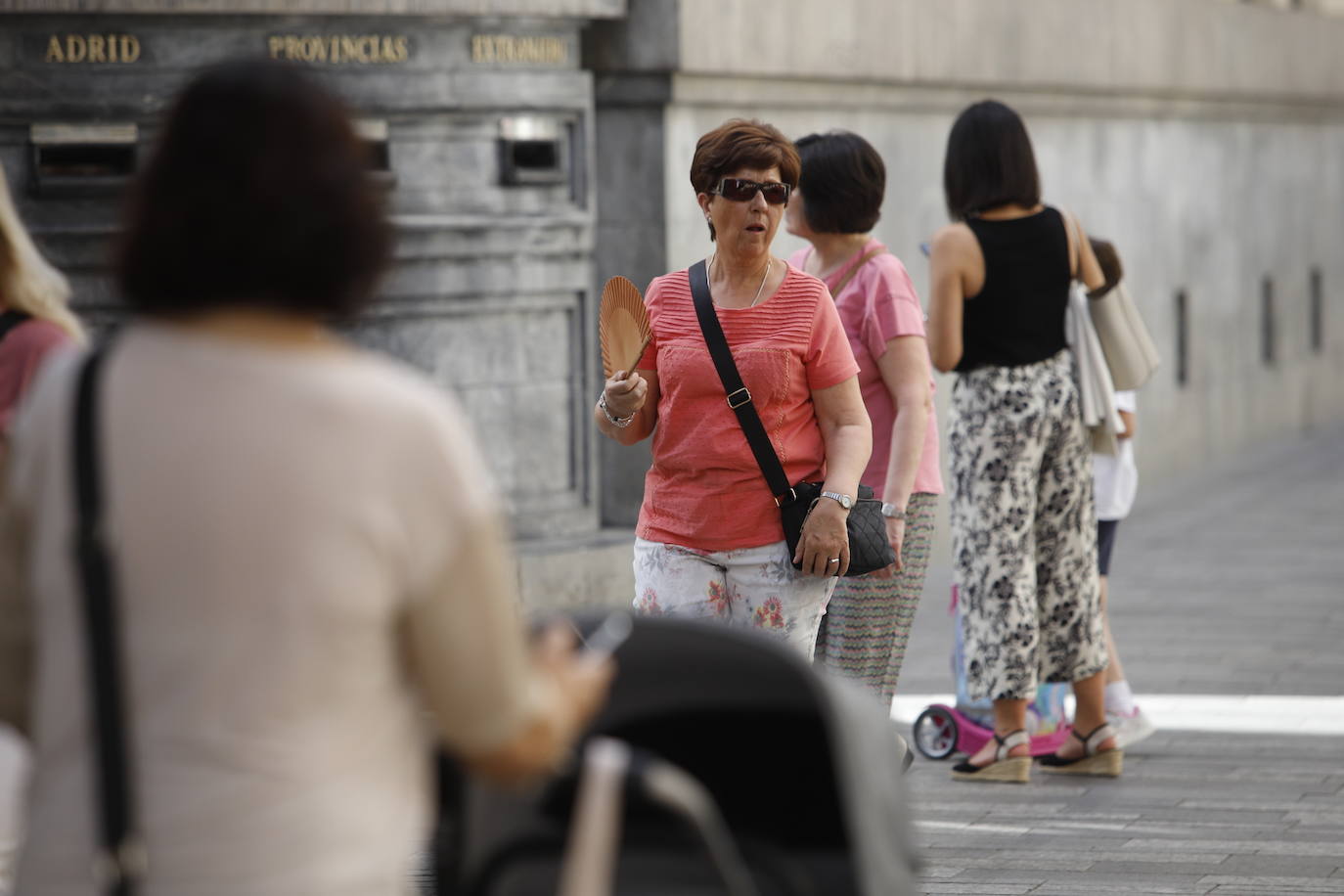 Córdoba bajo un sofocante calor en abril, en imágenes