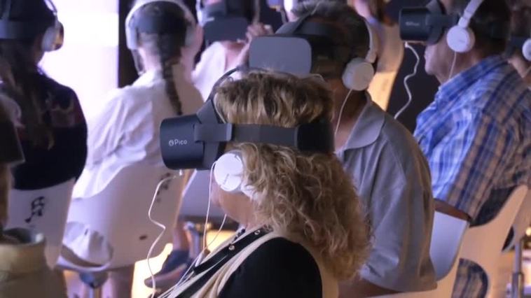 La sala de realidad virtual más grande de España recorre el origen de la Cueva de Nerja