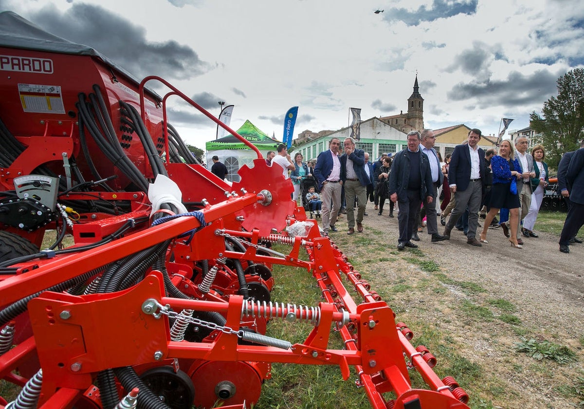 El presidente de la Junta, Alfonso Fernández Mañueco, en la LXI edición de la Feria Nacional de maquinaria agrícola de Lerma