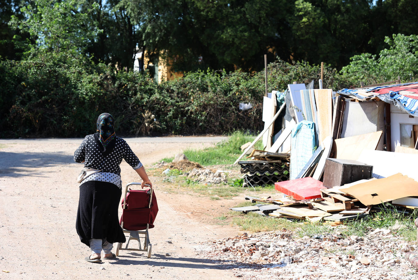 El poblado de chabolas del camino de Carbonell en Córdoba, en imágenes