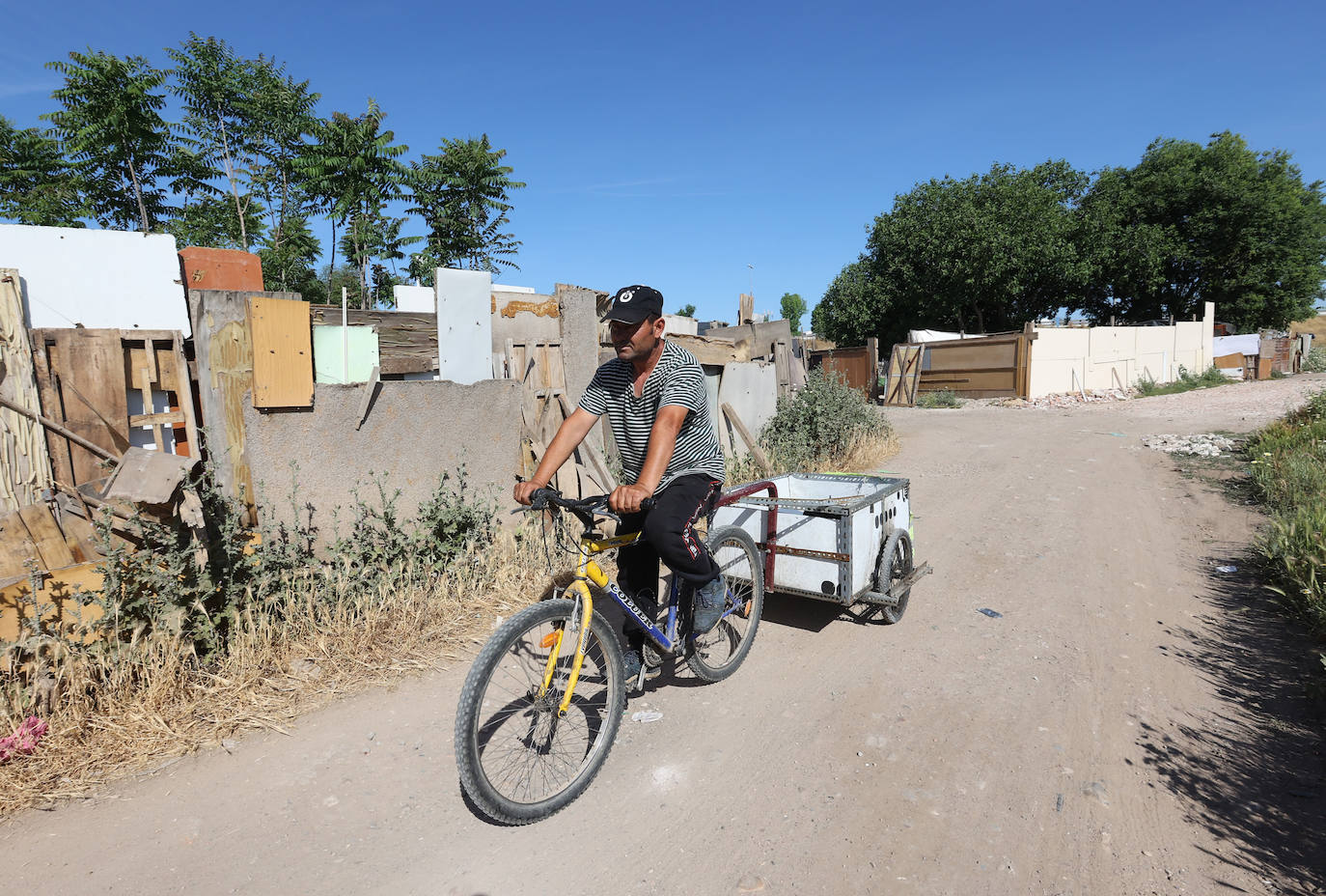 El poblado de chabolas del camino de Carbonell en Córdoba, en imágenes