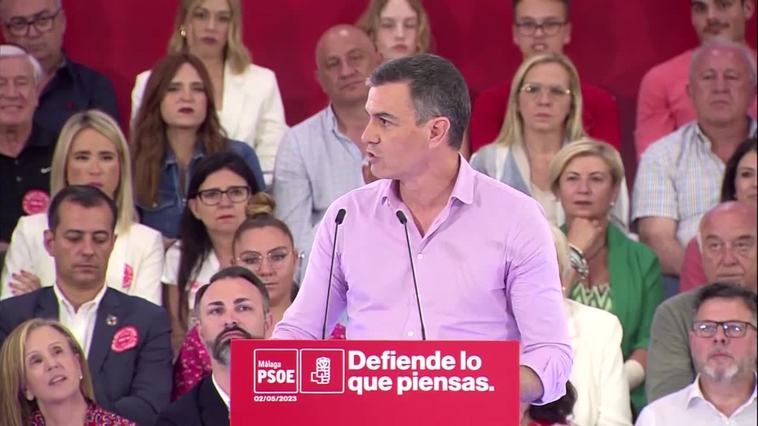 Sánchez critica la reunión de Feijóo con fiscales: "Maniobra en la oscuridad"