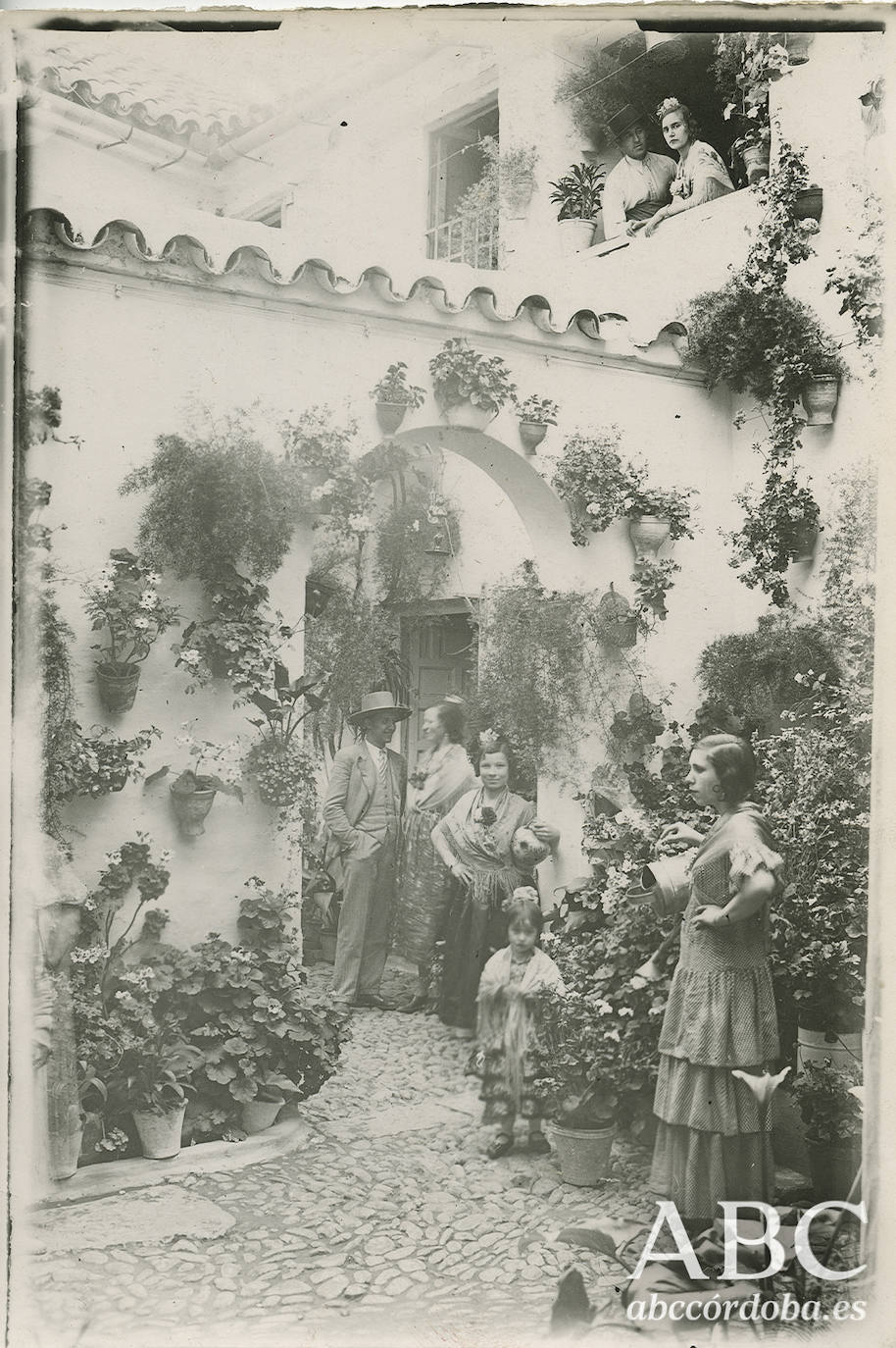 Así eran los Patios de Córdoba hace un siglo, en imágenes