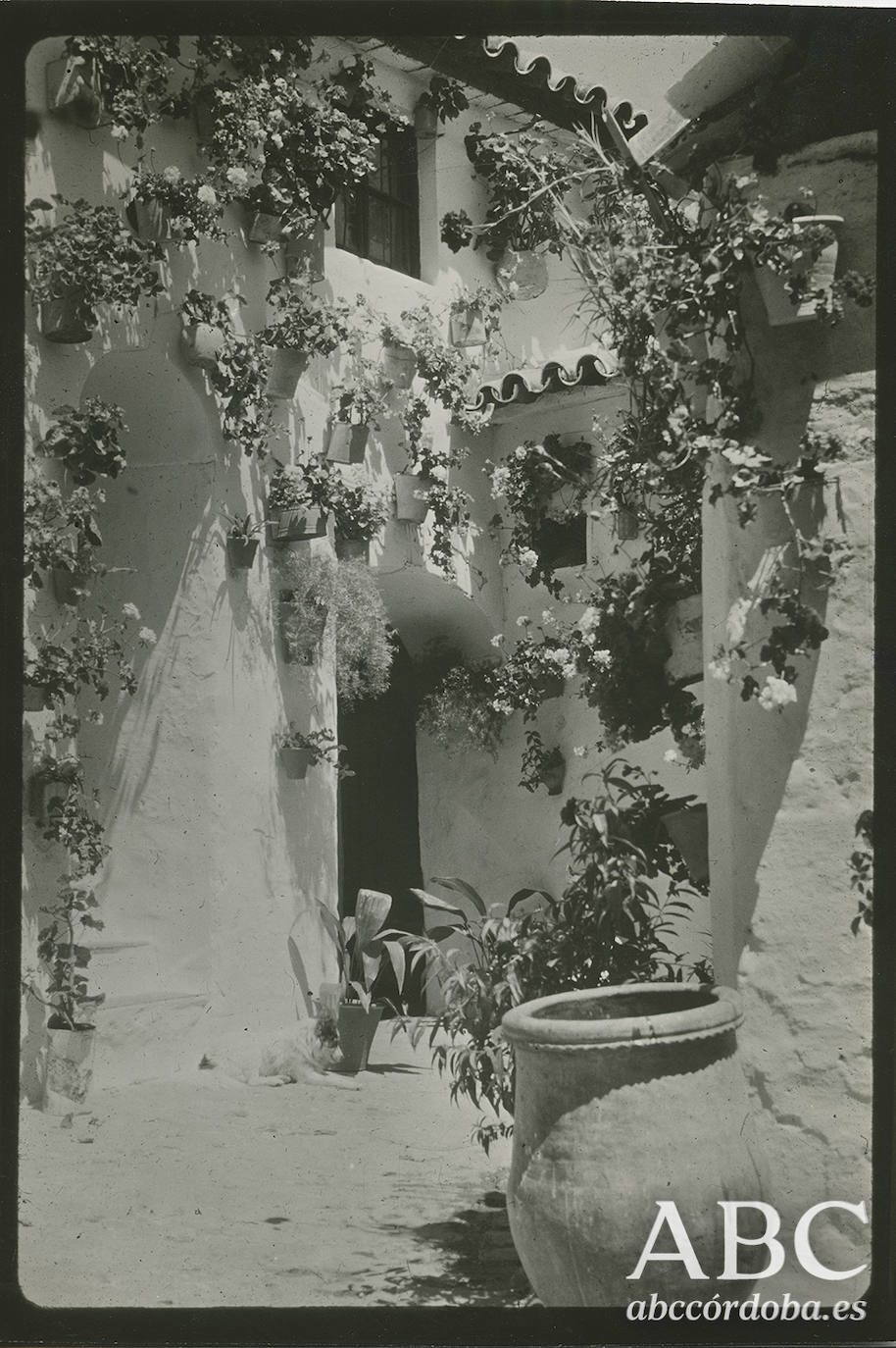 Así eran los Patios de Córdoba hace un siglo, en imágenes