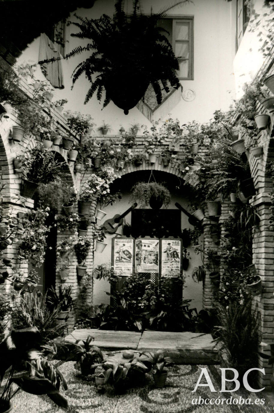 Así eran los Patios de Córdoba hace un siglo, en imágenes