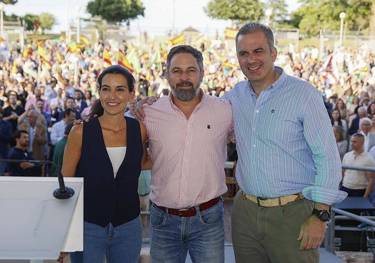 Monasterio, Abascal y Ortega Smith, en el acto de Madrid este viernes