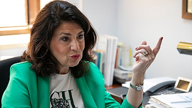 La presidenta del Colegio de Administradores de Fincas, durante su conversación con ABC