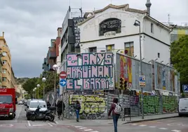 El juzgado rechaza el desalojo cautelar de una las casas ocupadas en la zona alta de Barcelona