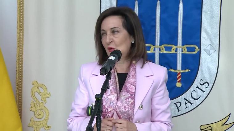 Robles agradece al Ejército su trabajo en la evacuación de civiles en Sudán