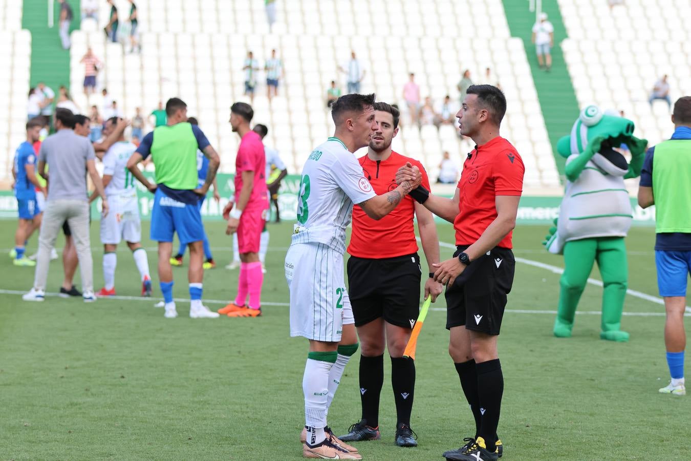 El empate del Córdoba CF ante el San Fernando, en imágenes