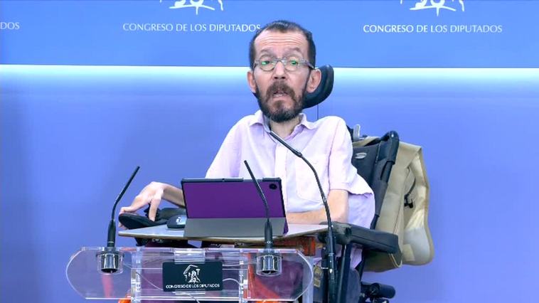 Echenique: "La decisión de Bildu es un paso importante en contraste con lo que está haciendo la derecha"