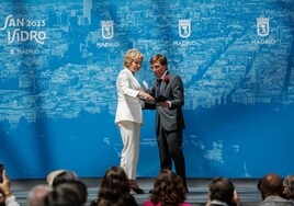 Sotomayor promete quitar la Medalla del Ayuntamiento a Ana Rosa Quintana para dársela a Almudena Grandes