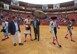 En directo | La primera corrida de la Feria se suspende y se celebra este domingo