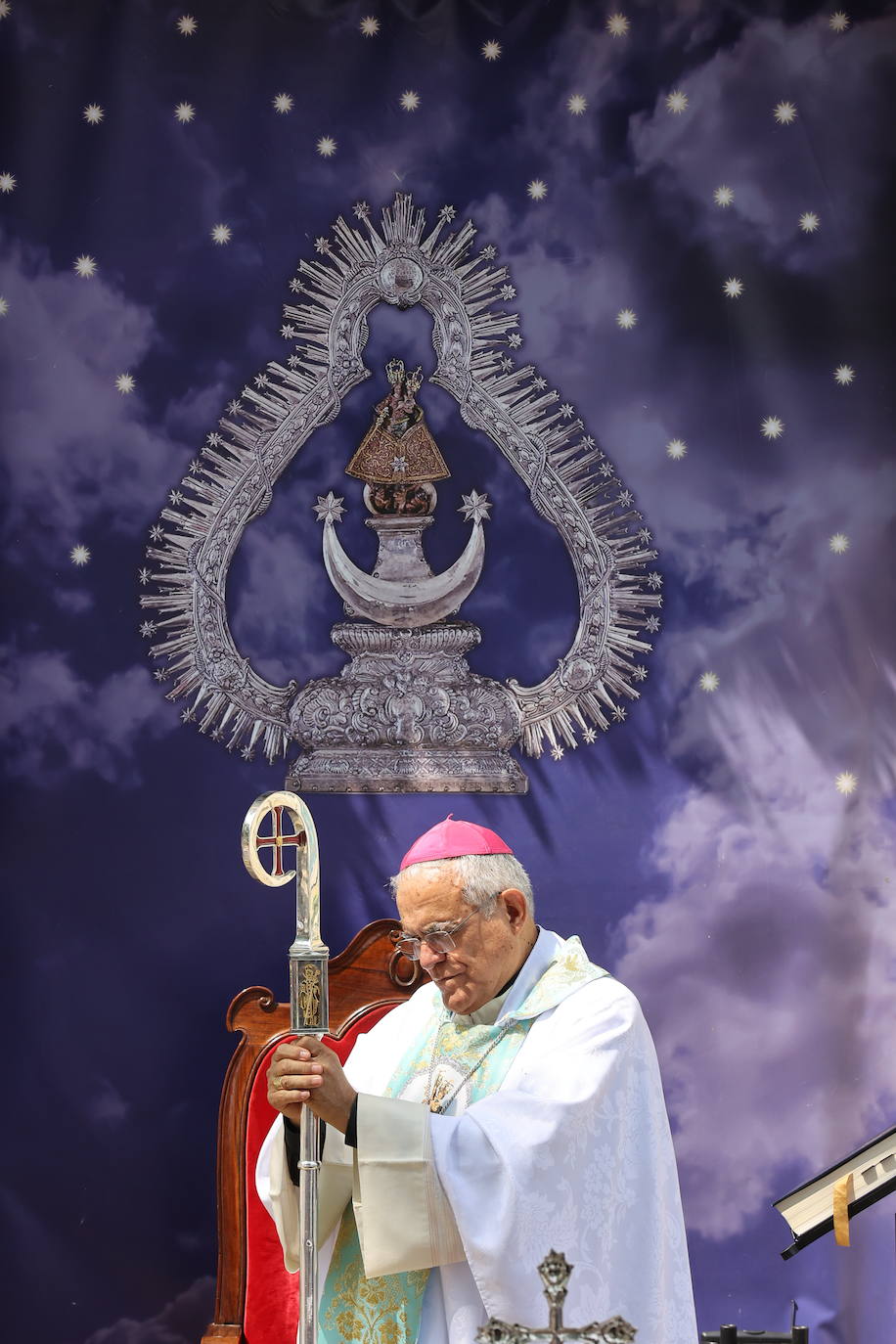 Feria de Córdoba 2023 | La misa en honor de la Virgen de la Salud, en imágenes