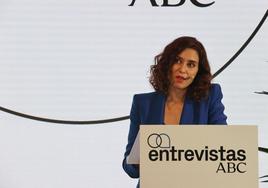 Ayuso, en ABC: «Creo en Feijóo y sé que no solo va a llegar sino que va a ser un excelente presidente y va a enderezar España»