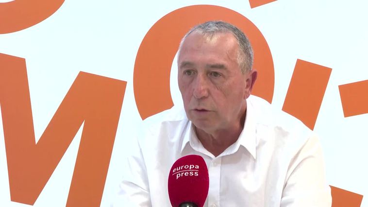 Baldoví: "No podemos permitir que unos energúmenos ensombrezcan la afición de Mestalla"