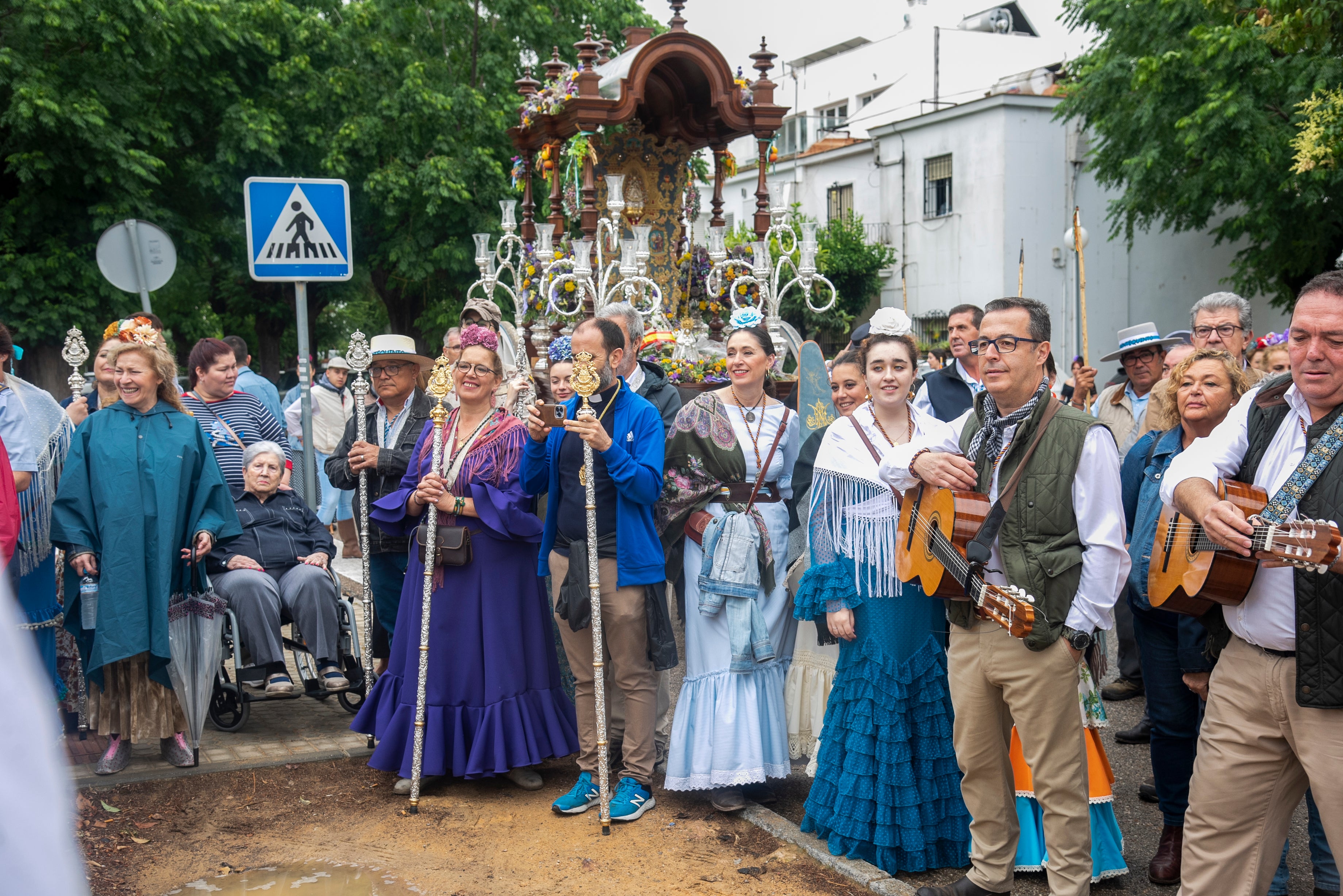 Salida del Rocío Castrense con Montequinto