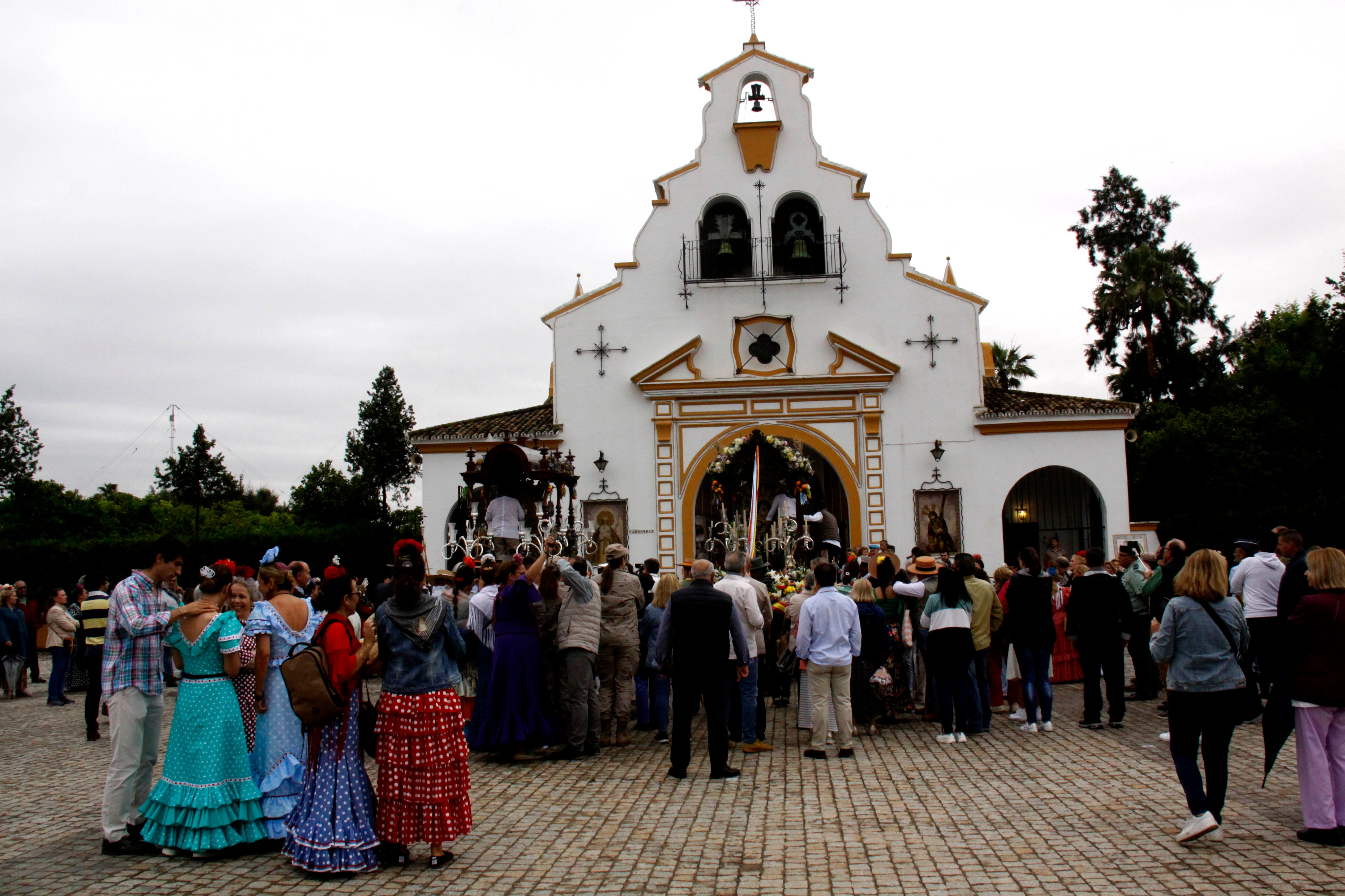 Salida de la hermandad Castrense