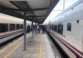 Retrasos en la línea ferroviaria entre Barcelona y Tarragona por robo de material