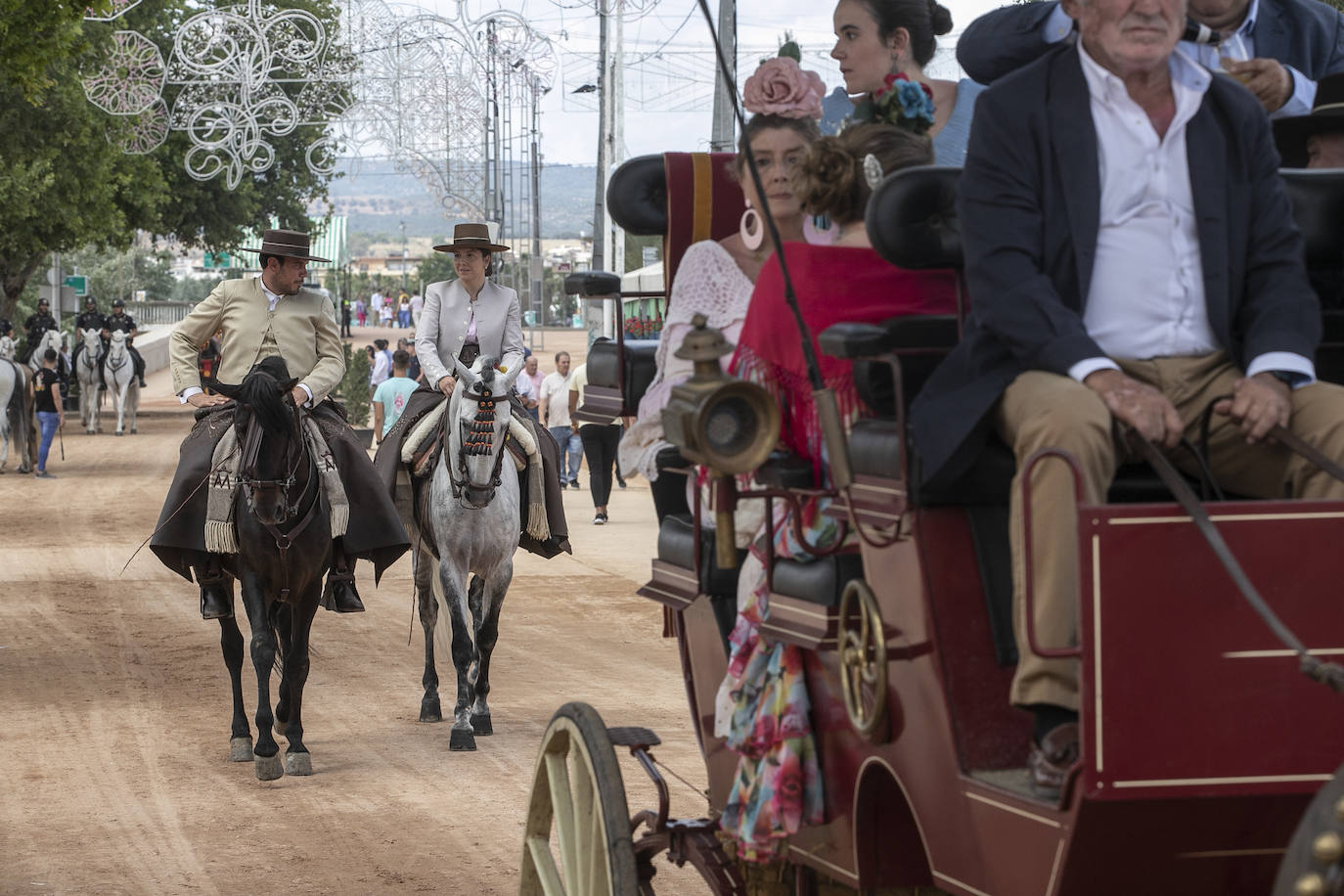 Feria de Córdoba 2023 | El festivo ambiente del viernes, en imágenes