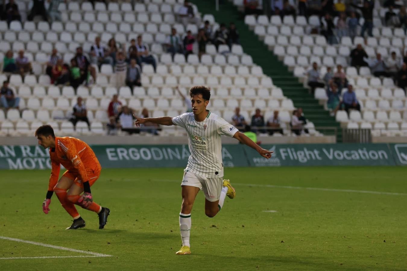 La victoria del Córdoba CF ante el Badajoz (3-1), en imágenes
