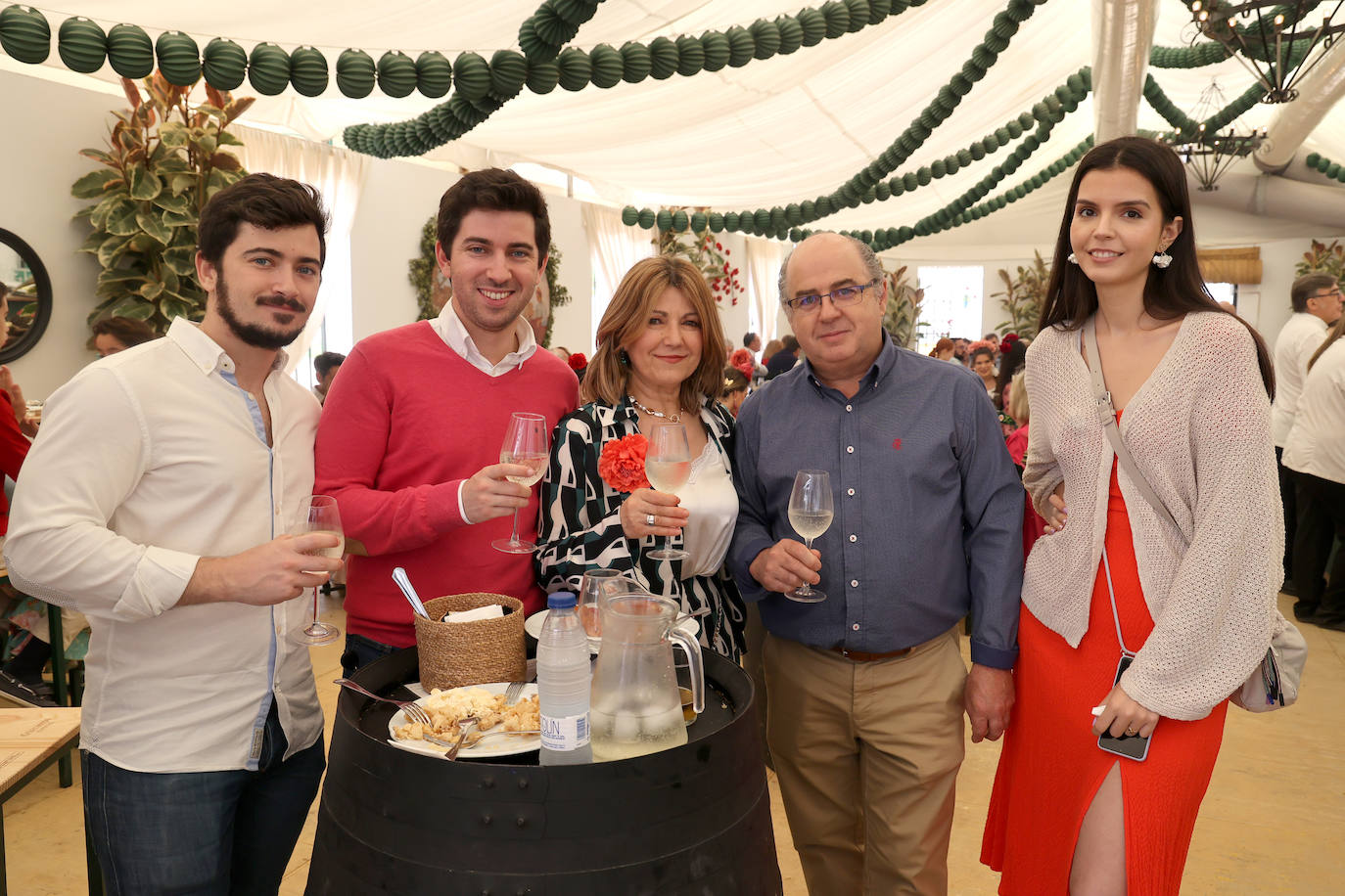 Feria de Córdoba 2023| El ambiente de despedida de las casetas el sábado, en imágenes