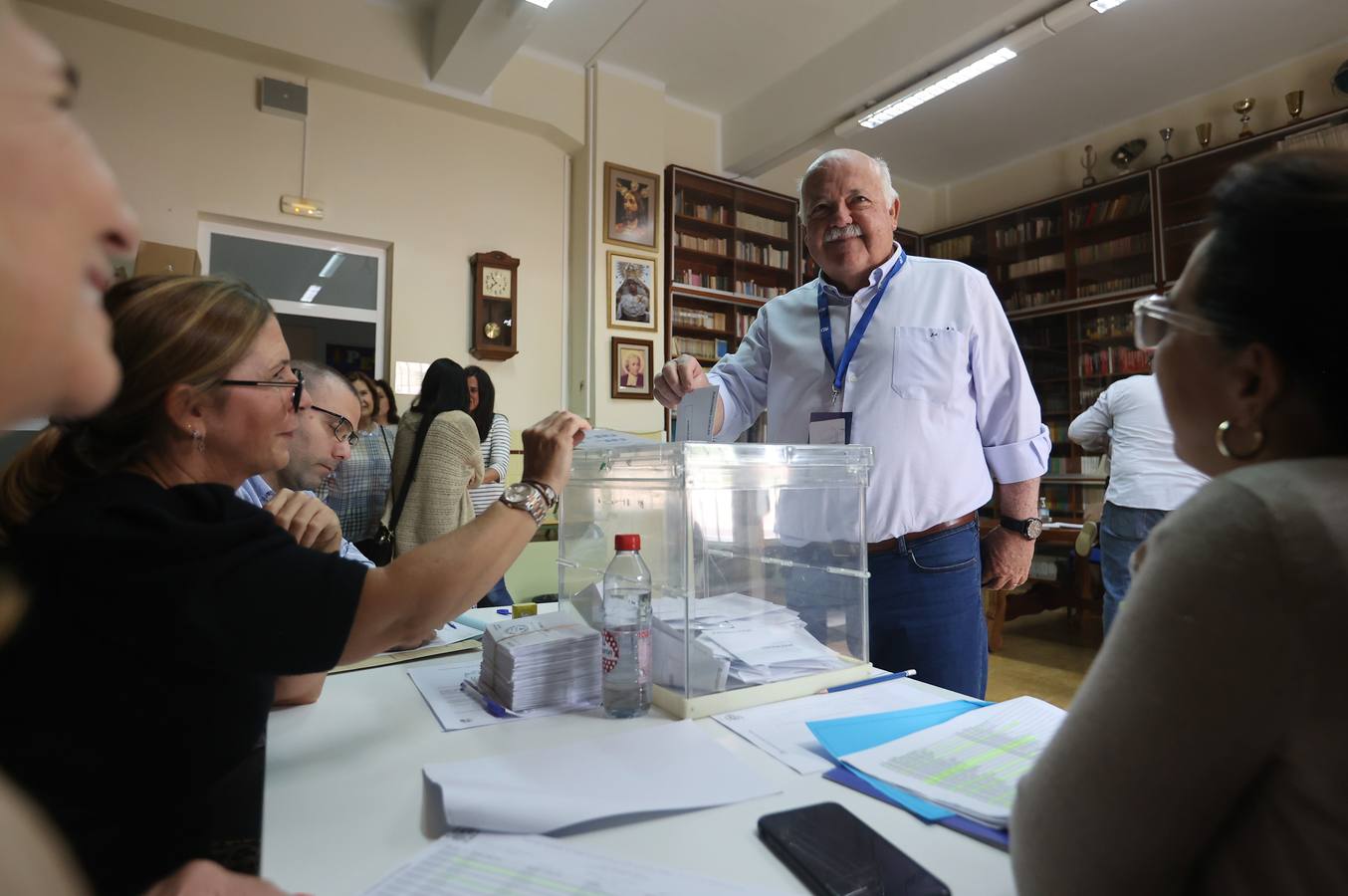 Las votaciones de los candidatos de Córdoba, en imágenes