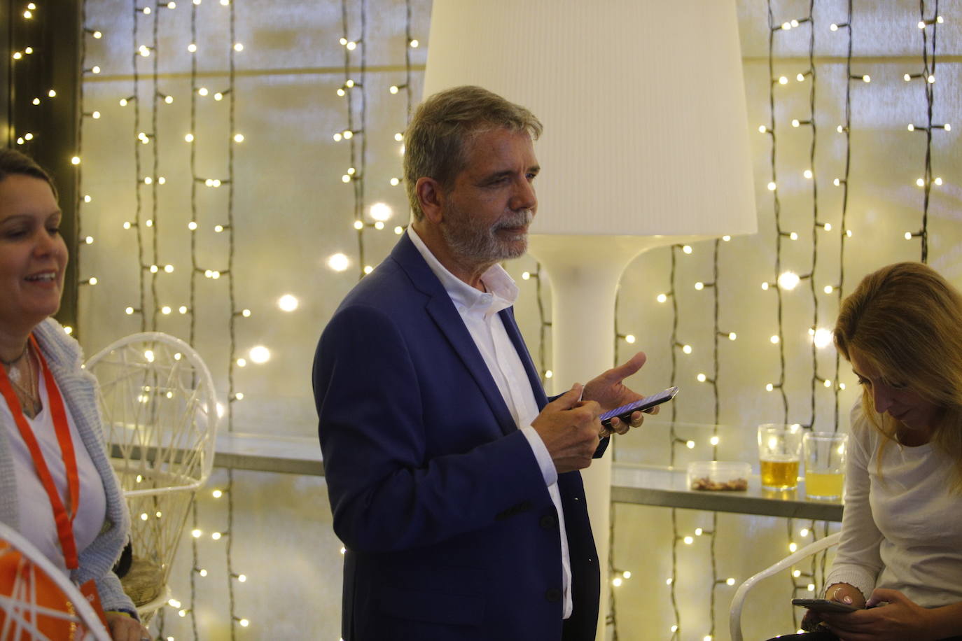 El ambiente electoral en la sede de Cs, en imágenes