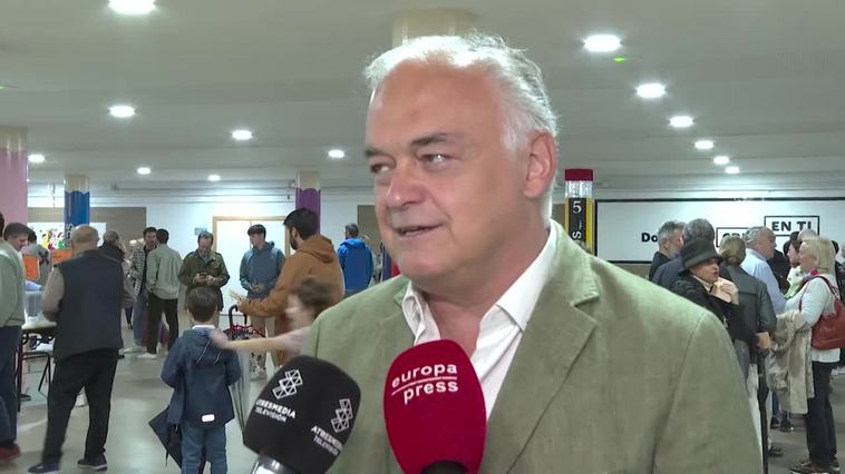 Pons anima a todo el mundo a participar: "Hoy en València la lluvia vota"