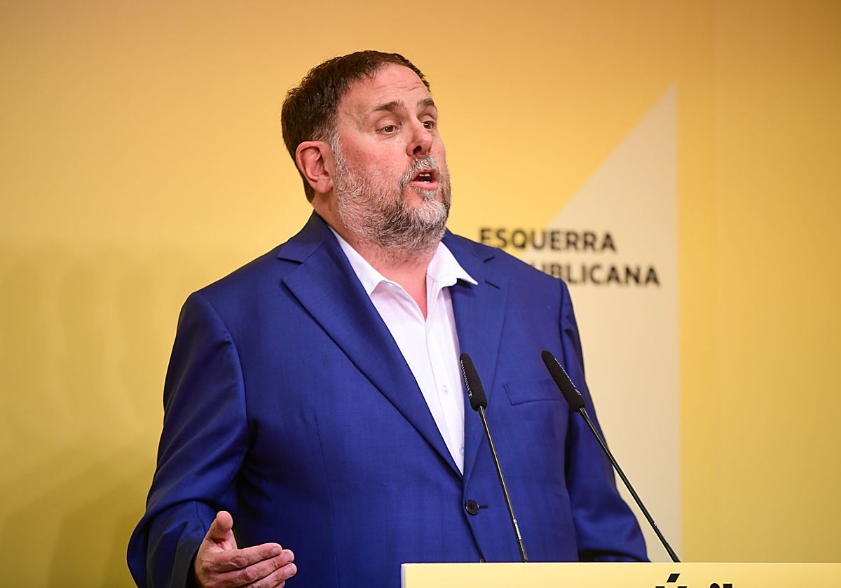 El líder de ERC, Oriol Junqueras, en rueda de prensa este lunes