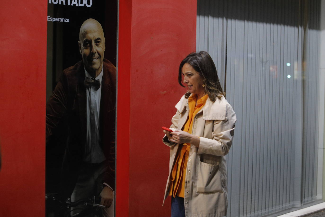 El ambiente en la sede del PSOE de Córdoba, en imágenes