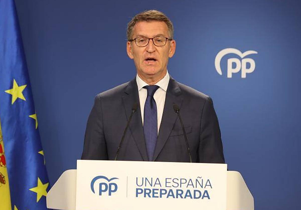 El presidente del PP, Alberto Núñez Feijóo, durante su comparencia en Génova