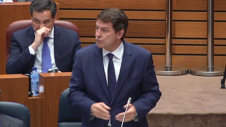 Mañueco compromete la Unidad de Radioterapia de Soria "a lo largo de 2025"