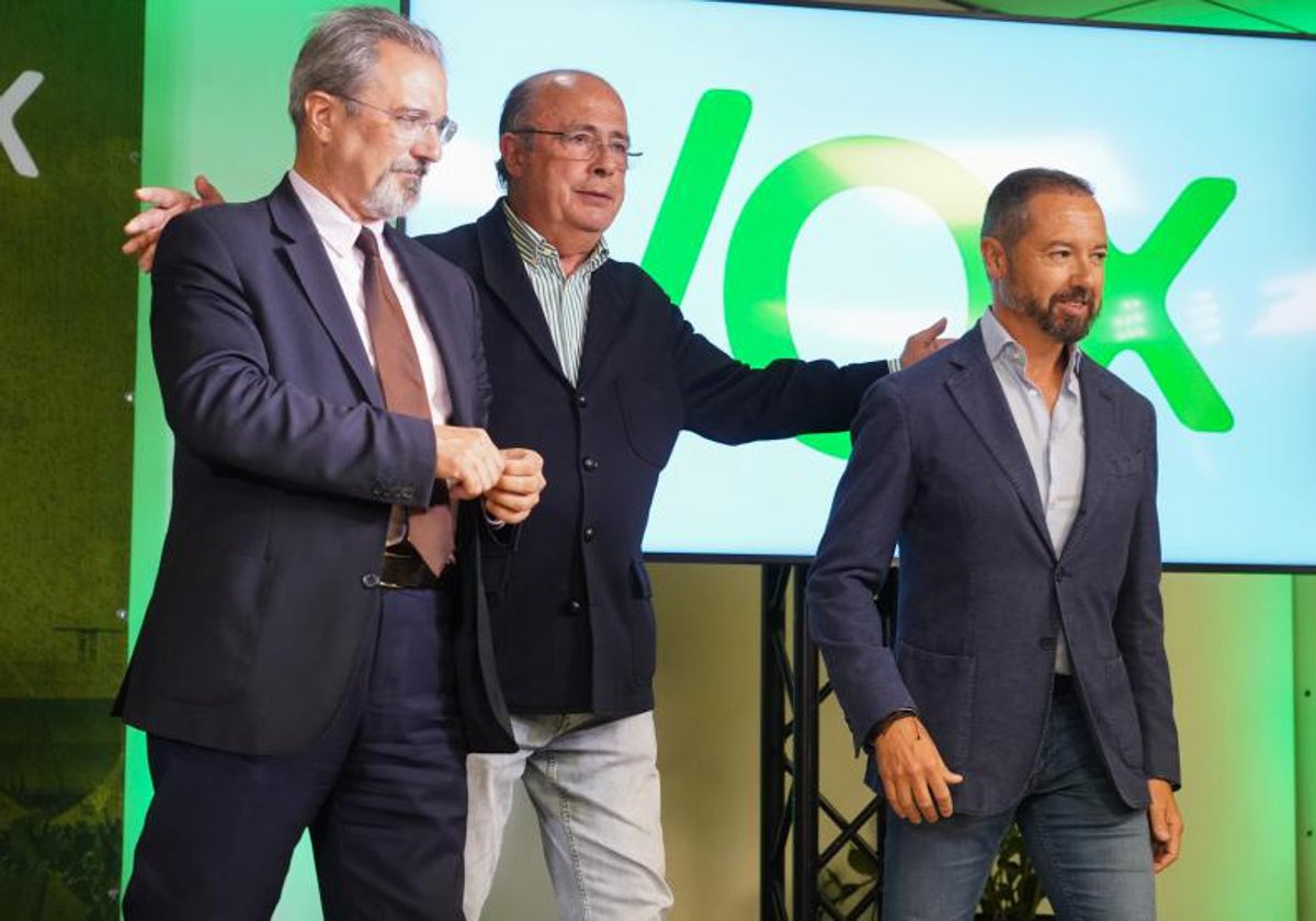 Imagen de archivo de los candidatos de Vox a la Generalitat y al Ayuntamiento de Valencia, Carlos Flores y Juanma Badenas