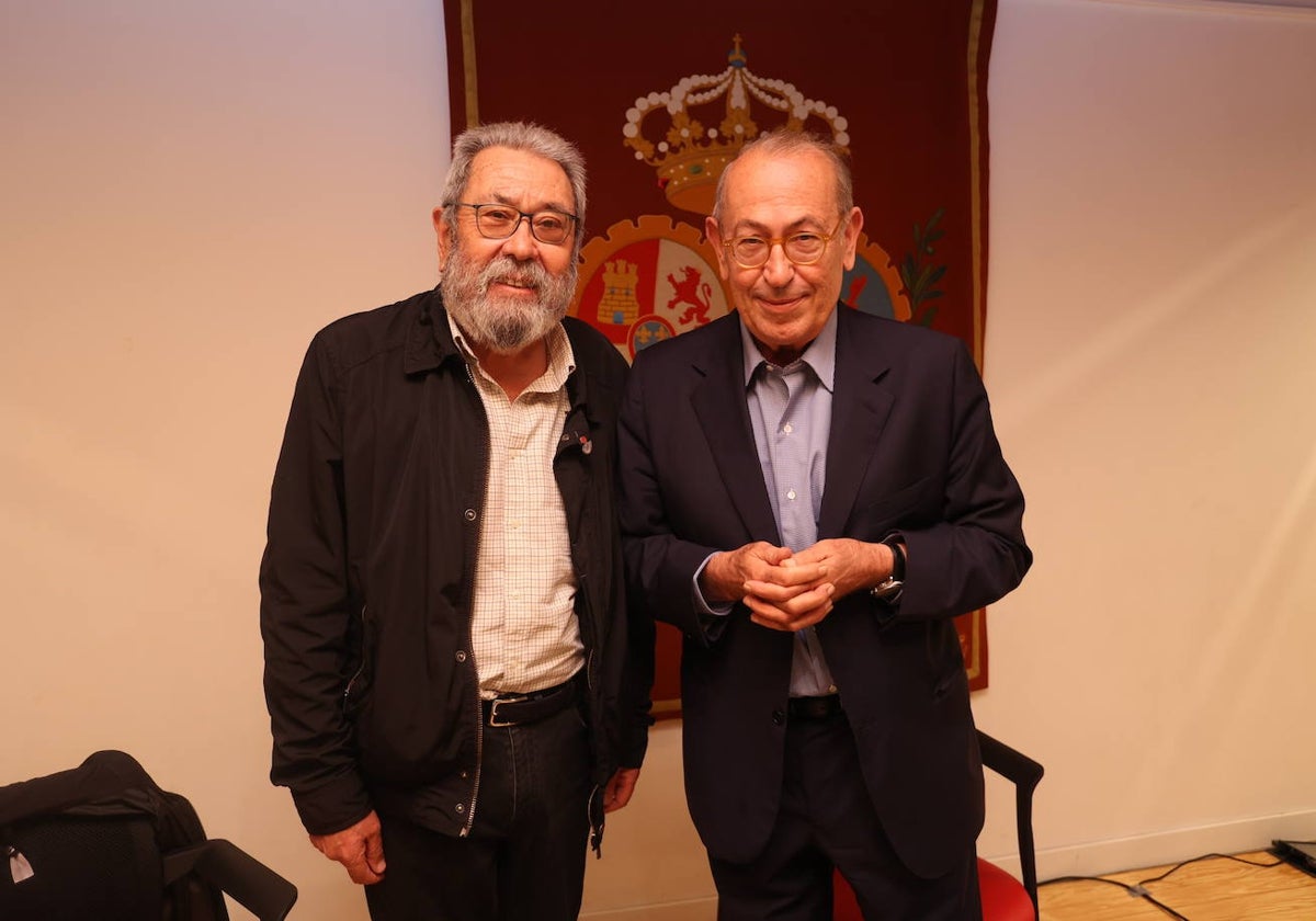 Nicolás Redondo Terreros, exdiputado del Parlamento Vasco, junto a Cándido Méndez, sindicalista y político español